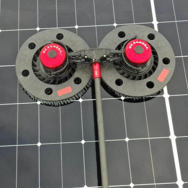 Wie die Reinigung von Solarmodulen mit der richtigen Ausrüstung die Leistung steigert und Energie spart