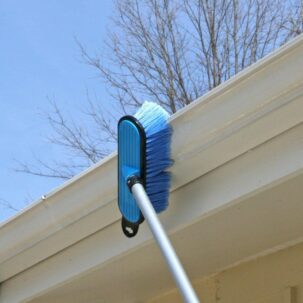 Applicazione del palo telescopico Anbule per la pulizia delle fasce